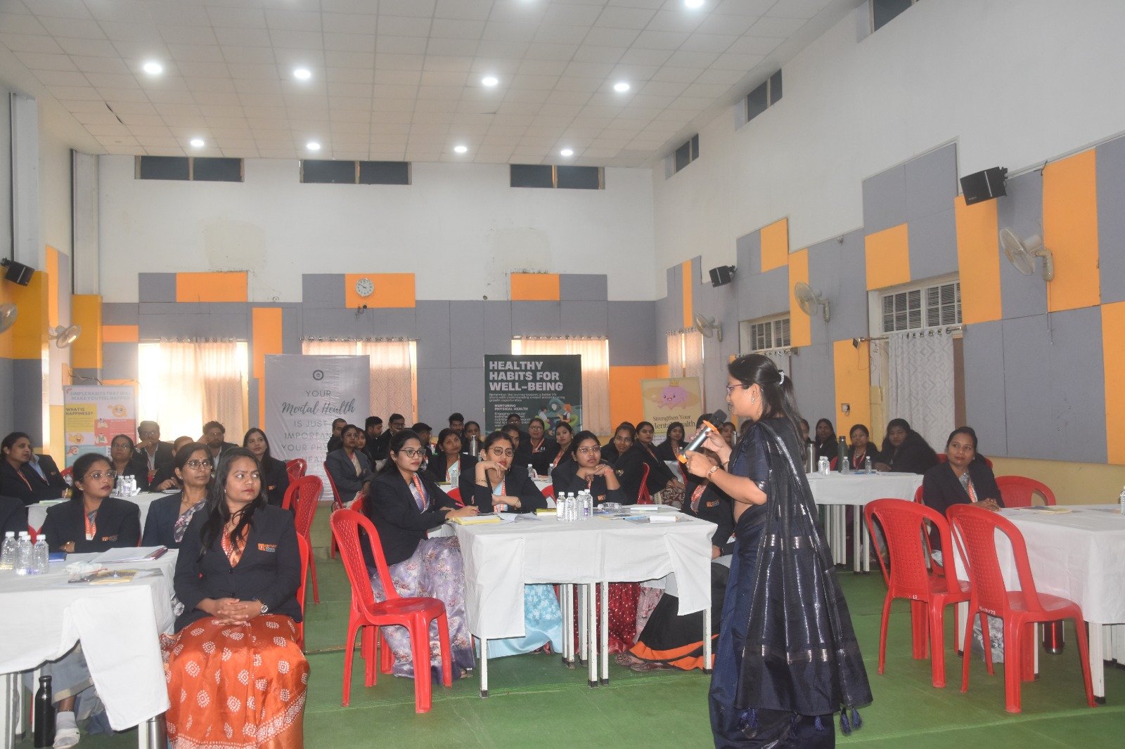 “सशक्त मन – उज्ज्वल भविष्य” : सीबीएसई के तत्वावधान में अभ्युदय विद्यालय में मानसिक स्वास्थ्य एवं तनाव प्रबंधन पर प्रभावशाली प्रशिक्षण सम्पन्न 3 IMG 20260215 WA0111