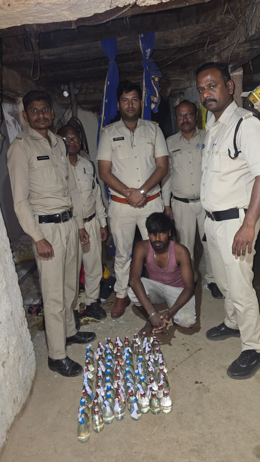 आबकारी वृत्त पंडरिया जिला कबीरधाम की अन्य जिले मुंगेली की अवैध मदिरा के विरूद्ध कार्यवाह 1 IMG 20260227 WA0001