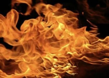 Hyderabad: स्क्रैप यार्ड में लगी आग