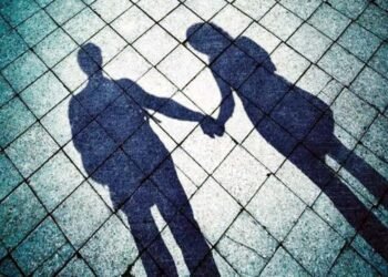 किशोरी घर से आठ लाख के जेवर व 50,000 रुपये लेकर हुई गायब