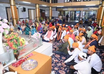 उप मुख्यमंत्री विजय शर्मा ने वीर बाल दिवस पर गुरुद्वारा में माथा टेक कर लिया आशीर्वाद