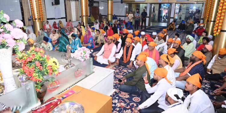 उप मुख्यमंत्री विजय शर्मा ने वीर बाल दिवस पर गुरुद्वारा में माथा टेक कर लिया आशीर्वाद