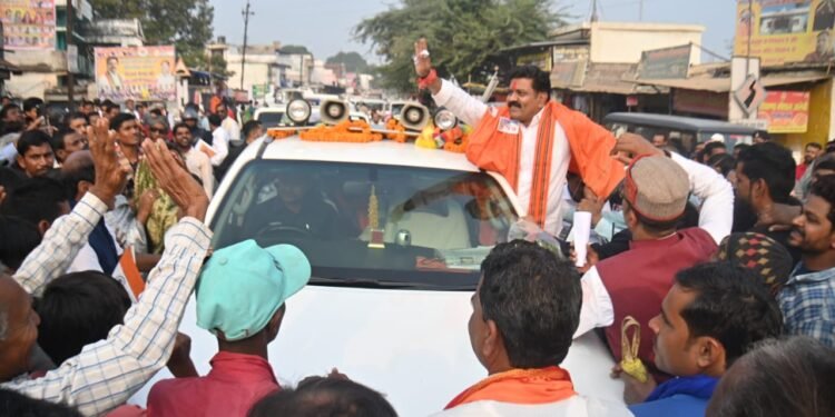 उपमुख्यमंत्री विजय शर्मा का प्रथम आगमन पर सहसपुर लोहारा, सिल्हाटी और बिरोड़ा में हुआ ऐतिहासिक स्वागत 1 उपमुख्यमंत्री विजय शर्मा का प्रथम आगमन पर सहसपुर लोहारा, सिल्हाटी और बिरोड़ा में हुआ ऐतिहासिक स्वागत