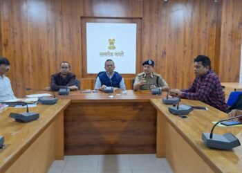 Kawardha: जिले के आवश्यक वस्तुओं के परिवहन और सेवाओं में किसी भी प्रकार का व्यवधान नही होना चाहिए:- क्लेक्टर जनमेजय महोबे