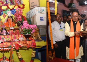 मुख्यमंत्री ने चंडी मंदिर तथा राम-जानकी मंदिर में पहुंचकर की पूजा अर्चना