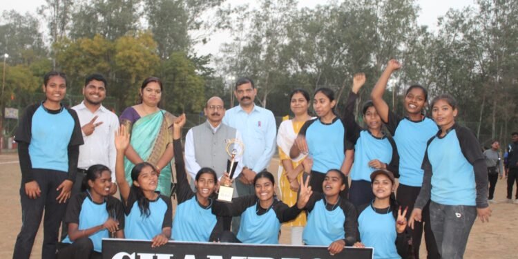 अंतर महाविद्यालय सॉफ्टबॉल प्रतियोगिता में पीजी कॉलेज कवर्धा विजेता 1 अंतर महाविद्यालय सॉफ्टबॉल प्रतियोगिता में पीजी कॉलेज कवर्धा विजेता