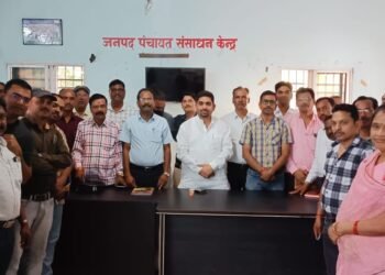 सरकारी स्कूलों में जनभागीदारी की भूमिका सुनिश्चित करने, जनपद उपाध्यक्ष वीरेन्द्र साहू ने ली बैठक