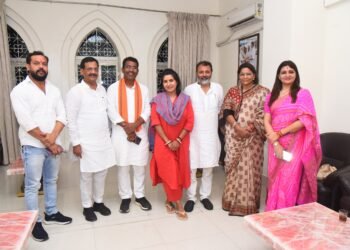 झारखण्ड प्रवास के दौरान गोड्डा लोकसभा प्रत्याशी निशिकांत दुबे के पक्ष में भावना बोहरा ने किया चुनाव प्रचार 8 झारखण्ड प्रवास के दौरान गोड्डा लोकसभा प्रत्याशी निशिकांत दुबे के पक्ष में भावना बोहरा ने किया चुनाव प्रचार