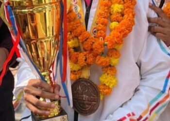 अशोका पब्लिक स्कूल के लिए एक और गौरव का क्षण, अशोका स्कूल की छात्रा रोशनी बंजारे को आल इंडिया नेशनल कराटे चैंपियनशिप में ब्रांज मेडल एवं नेशनल गेम्स में सेलेक्शन, साथ ही खेल शिक्षक मनीष निषाद का हुआ नेशनल गेम्स में सेलेक्शन 6 अशोका पब्लिक स्कूल के लिए एक और गौरव का क्षण, अशोका स्कूल की छात्रा रोशनी बंजारे को आल इंडिया नेशनल कराटे चैंपियनशिप में ब्रांज मेडल एवं नेशनल गेम्स में सेलेक्शन, साथ ही खेल शिक्षक मनीष निषाद का हुआ नेशनल गेम्स में सेलेक्शन