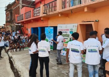 नुक्कड नाटक कर पर्यावरण के प्रति किया जागरूक, पर्यावरण बचाने लिया संकल्प