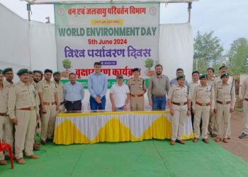 5 जून 2024 विश्व पर्यावरण दिवस के अवसर पर कवर्धा वनमंडल अंतर्गत विभिन्न क्षेत्रों में किया गया पौधारोपण