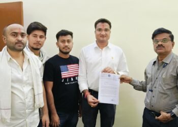 खाद,बिजली,पानी की संकट से जूझ रहा किसान जिम्मेदार नेता,अधिकारी मौन:-