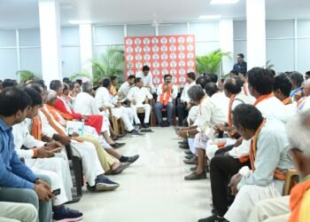 कोमल साहू की संदेहास्पद मृत्यु की निष्पक्ष जांच हेतु उप-मुख्यमंत्री श्री विजय शर्मा ने एस.आई.टी. गठित करने के निर्देश पर SIT का हुआ गठन 2 कोमल साहू की संदेहास्पद मृत्यु की निष्पक्ष जांच हेतु उप-मुख्यमंत्री श्री विजय शर्मा ने एस.आई.टी. गठित करने के निर्देश पर SIT का हुआ गठन