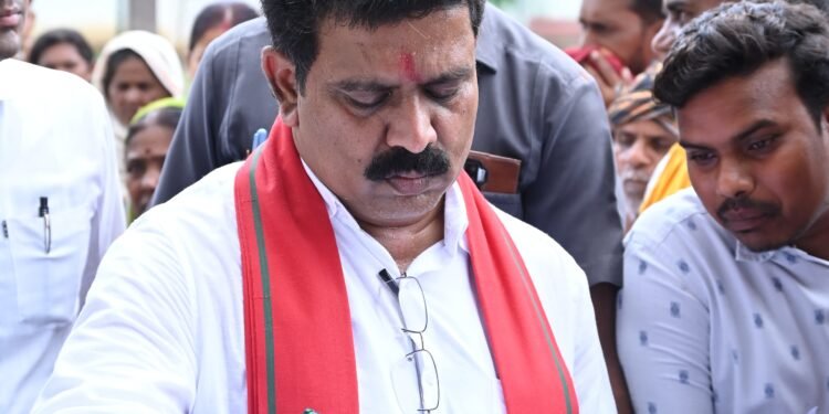 उपमुख्यमंत्री विजय शर्मा ने कवर्धा विधानसभा के नागरिकों से सीधा संवाद कर उनकी मांग, समस्याएं सुनीं