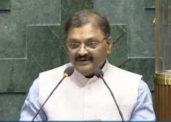 सांसद संतोष पांडेय ने लोकसभा में ली पद एवं गोपनीयता की शपथ