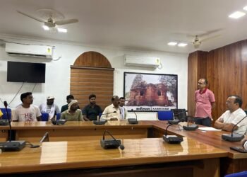 सर्व यादव समाज के प्रतिनिधि मंडल ने कलेक्टर से मुलाकात कर पीड़ित मिलन यादव को यथोचित न्याय और कारवाई की मांग की