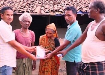 रायपुर : वृद्ध सुमरिता बाई को हर माह मिलेगा निःशुल्क राशन