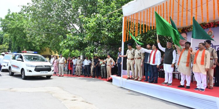 रायपुर : सड़क दुर्घटनाओं में कमी लाना सर्वाेच्च प्राथमिकता, हाईटेक सिस्टम का अधिकाधिक उपयोग कर दुरुस्त करेंगे ट्रैफिक व्यवस्था 1 रायपुर : सड़क दुर्घटनाओं में कमी लाना सर्वाेच्च प्राथमिकता, हाईटेक सिस्टम का अधिकाधिक उपयोग कर दुरुस्त करेंगे ट्रैफिक व्यवस्था