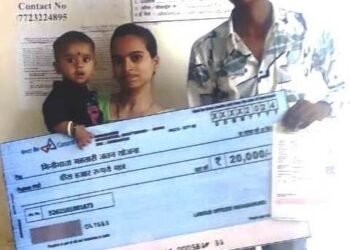 रायपुर : मिनीमाता महतारी जतन योजना: जागृति को मिला 20 हजार का चेक