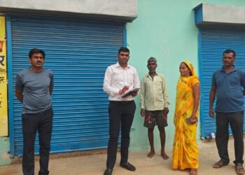 रायपुर : झोलाछाप डॉक्टरों पर कार्रवाई, दो क्लिनिक सील दो क्लिनिक सील