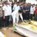 रायपुर : खाद्य मंत्री बघेल ने कुएं में जहरीली गैस से मृतकों के परिजनों से मुलाकात की 4 रायपुर : खाद्य मंत्री  बघेल ने कुएं में जहरीली गैस से मृतकों के परिजनों से मुलाकात की
