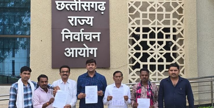 कवर्धा बड़ी खबर “सत्य की हुयी जीत ” कवर्धा नगर पालिका अध्यक्ष का फिर से होगा चुनाव, उच्च न्यायालय ने दिया एक सप्ताह में चुनाव कराने का आदेश, पार्षद मोहित माहेश्वरी ने दायर की थी याचिका 1 कवर्धा बड़ी खबर “सत्य की हुयी जीत ” कवर्धा नगर पालिका अध्यक्ष का फिर से होगा चुनाव, उच्च न्यायालय ने दिया एक सप्ताह में चुनाव कराने का आदेश, पार्षद मोहित माहेश्वरी ने दायर की थी याचिका