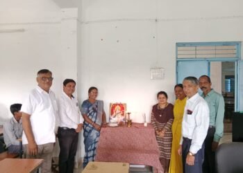 शासकीय हाई स्कूल कैलाश नगर कवर्धा में गुरु पूर्णिमा पर्व मनाया