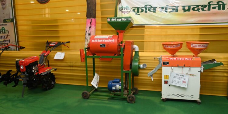 रायपुर : मुख्यमंत्री निवास में बिखरी हरेली तिहार की छटा