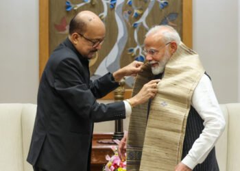 रायपुर : प्रधानमंत्री  नरेंद्र मोदी से राज्यपाल  रमेन डेका ने की सौजन्य मुलाकात