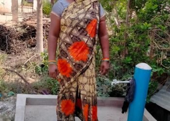 रायपुर : जल जीवन मिशन : घर में नल कनेक्शन से तोरनकट्टा एवं मनकी की महिलाएं खुश