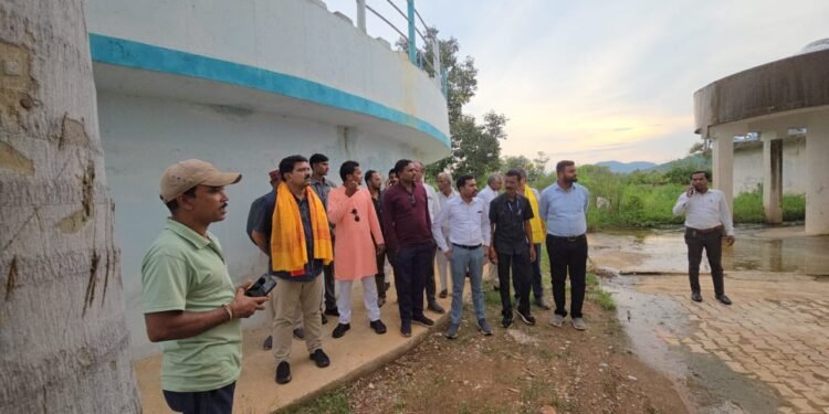 रायपुर : उपमुख्यमंत्री  विजय शर्मा सरोधा जल शुद्धिकरण संयंत्र का किया निरीक्षण, सुचारू संचालन के दिये निर्देश