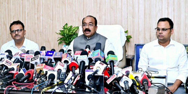 रायपुर : उप मुख्यमंत्री  अरुण साव ने पत्रकार-वार्ता में नगरीय प्रशासन विभाग के कार्यों की जानकारी दी