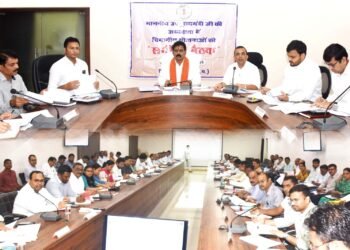 निर्माण कार्यों की गुणवत्ता पर विशेष ध्यान दें,गुणवत्ताहीन निर्माण करने वाले एजंसियों पर कड़ी कार्यवाही करें-उपमुख्यमंत्री  विजय शर्मा