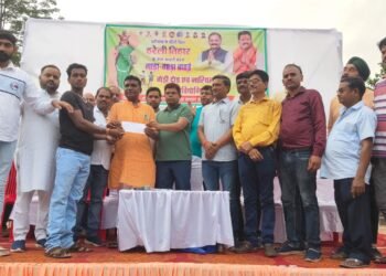 भाजपा शहर मण्डल ने किया पारम्परिक  हरेली तिहार पर गेड़ी दौड़ एवं नारियल फेंक प्रतियोगिता का  आयोजन