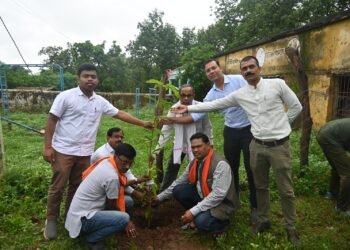 आकांक्षी ब्लाक के ग्राम ढोलबज्जा में हुए विविध कार्यकम