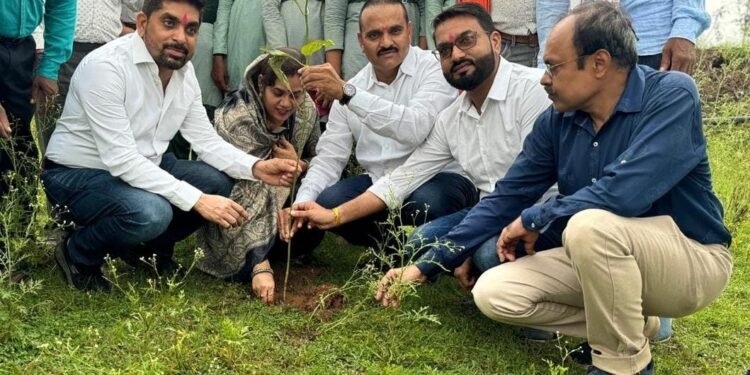 शिक्षकों व पालकों का समन्वय बच्चों के सम्पूर्ण विकास की कुंजी: वीरेन्द्र साहू