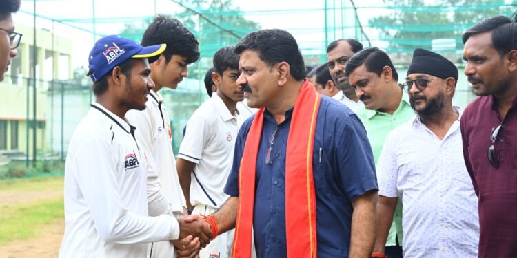 उप मुख्यमंत्री व गृह मंत्री विजय शर्मा कवर्धा प्रवास के दौरान विभिन्न कार्यक्रम में हुए शामिल 1 उप मुख्यमंत्री व गृह मंत्री विजय शर्मा कवर्धा प्रवास के दौरान विभिन्न कार्यक्रम में हुए शामिल