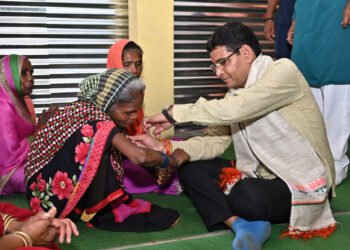 रायपुर : नर सेवा ही नारायण सेवा : मंत्री  टंक राम वर्मा भारतीय कुष्ठ निवारण संघ सोंठी कात्रेनगर का किया भ्रमण