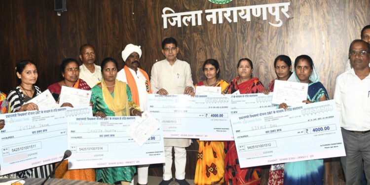 रायपुर : महिलाएं प्रशिक्षित होकर स्व-रोजगार की ओर बढ़ें : मंत्री  टंक राम वर्मा