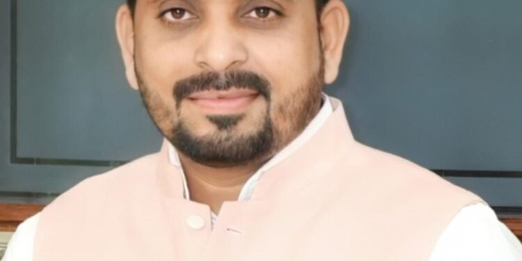 जनपद उपाध्यक्ष डॉ. वीरेन्द्र साहू ने ली शिक्षा समिति की बैठक