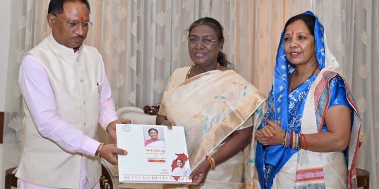 रायपुर : राष्ट्रपति  द्रौपदी मुर्मु का मुख्यमंत्री निवास में आत्मीय स्वागत