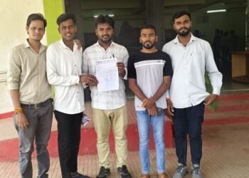 कबीरधाम स्थित बोड़ला विकासखंड अन्तर्गत विकासखंड शिक्षा अधिकारी बनने फर्जी लेटर तैयार करने वाले व्याख्याता के ऊपर हों सख़्त कार्रवाई ‌