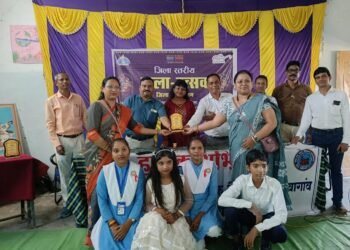 जिला स्तरीय कला उत्सव राजानवागांव में आयोजित