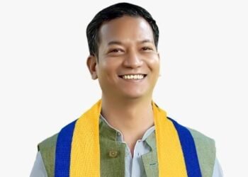 धार्मिक स्थल में राजनीति बंद कर, गांव में शांति बहाल करे- राजा खड़गराज सिंह