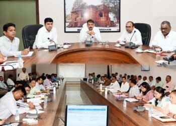 कस्टम मिलिंग का चावल जमा करने में देरी, 31 राईस मिलर्स की बैंक गांरटी होगी राजसात, राईस मिल को ब्लैक लिस्टेड करने के दिए निर्देश