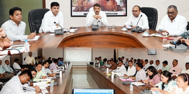 कस्टम मिलिंग का चावल जमा करने में देरी, 31 राईस मिलर्स की बैंक गांरटी होगी राजसात, राईस मिल को ब्लैक लिस्टेड करने के दिए निर्देश