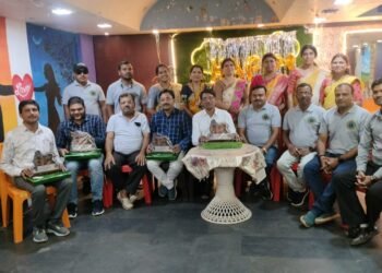 पूर्व प्राचार्य एवं स्थानांतरित शिक्षकों को विदाई दी गई