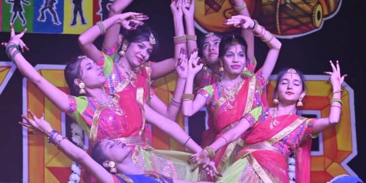 रामकृष्ण पब्लिक स्कूल में मनाया गया वार्षिक उत्सव