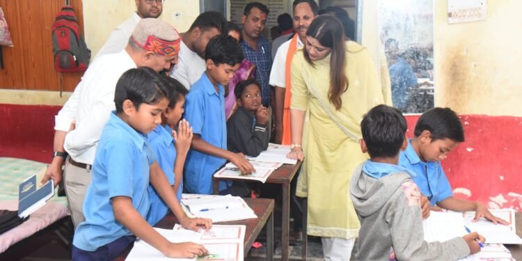 विधायक भावना बोहरा ने जनपद पंचायत पंडरिया की बैठक में अधिकारियों को दिए दिशा-निर्देश, पंडरिया क्षेत्र के विकास हेतु साझा किया रोड मैप