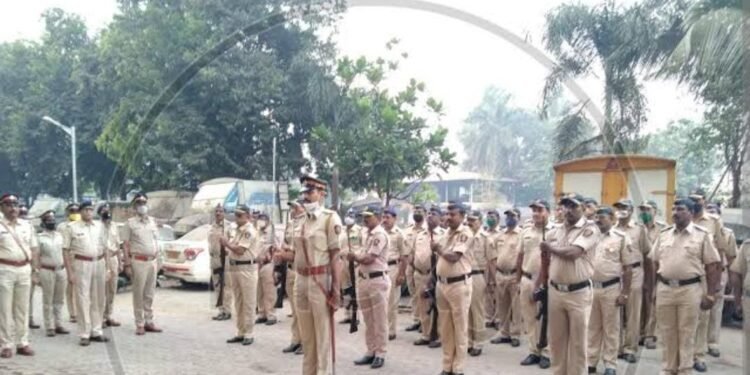 BIG BREAKING : छत्तीसगढ़ पुलिस भर्ती पर हाईकोर्ट ने लगायी रोक, पढ़ें क्या है वजह